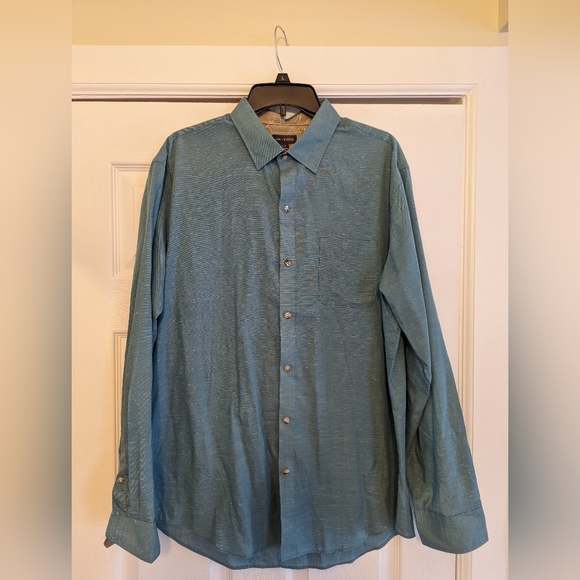 Van Heusen Men's Shirt - Picture 1 of 3